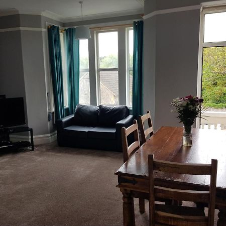 Appartement Large First Floor Balcony Flat Next To Beach à Weston-super-Mare Extérieur photo
